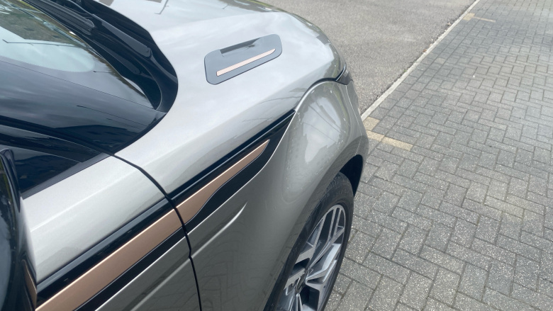 Land Rover Range Rover Evoque 2.0 D200 R-Dynamic HSE 5dr Auto Diesel Hatchback